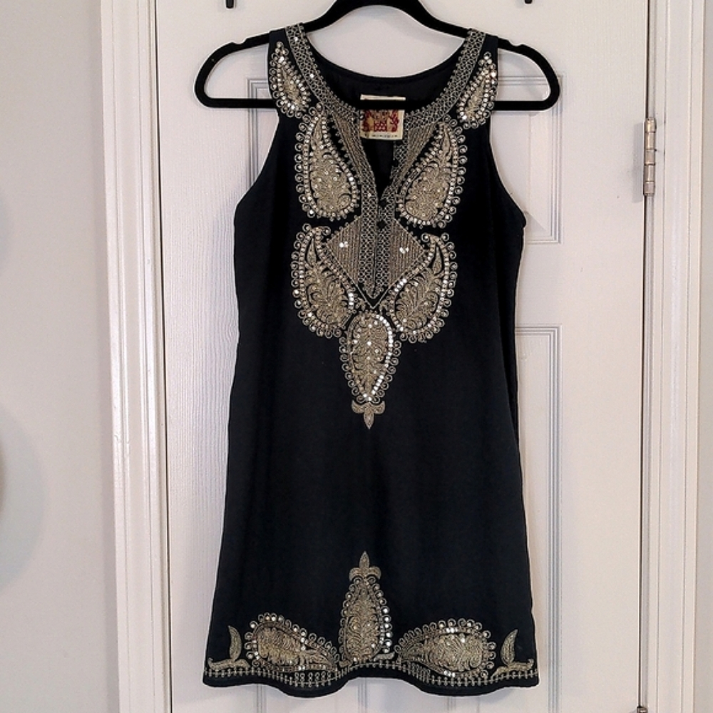Elegant Gold and Black Embroidered Art Deco Dress